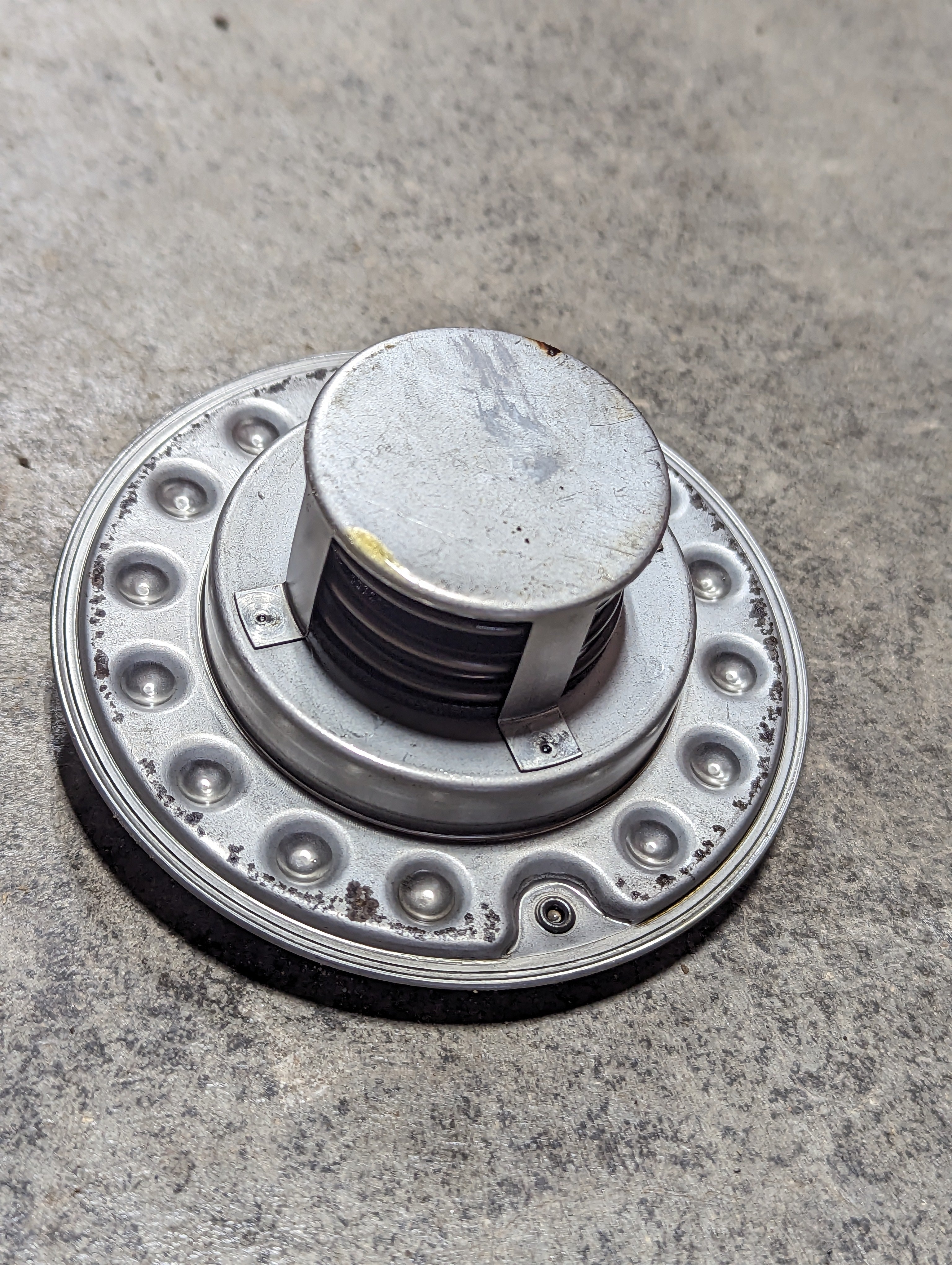 Hydraulic Filter Relief Valve IH International 386121R92 USED