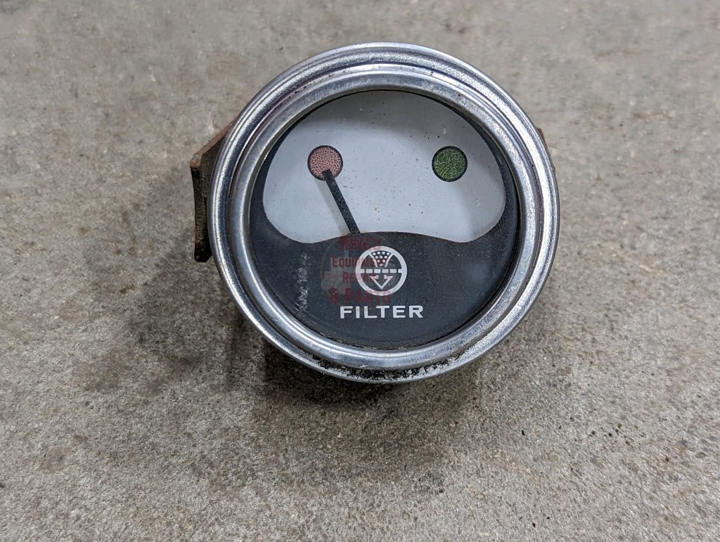 Air Cleaner Gauge IH International 533991R1 1341364C1 USED