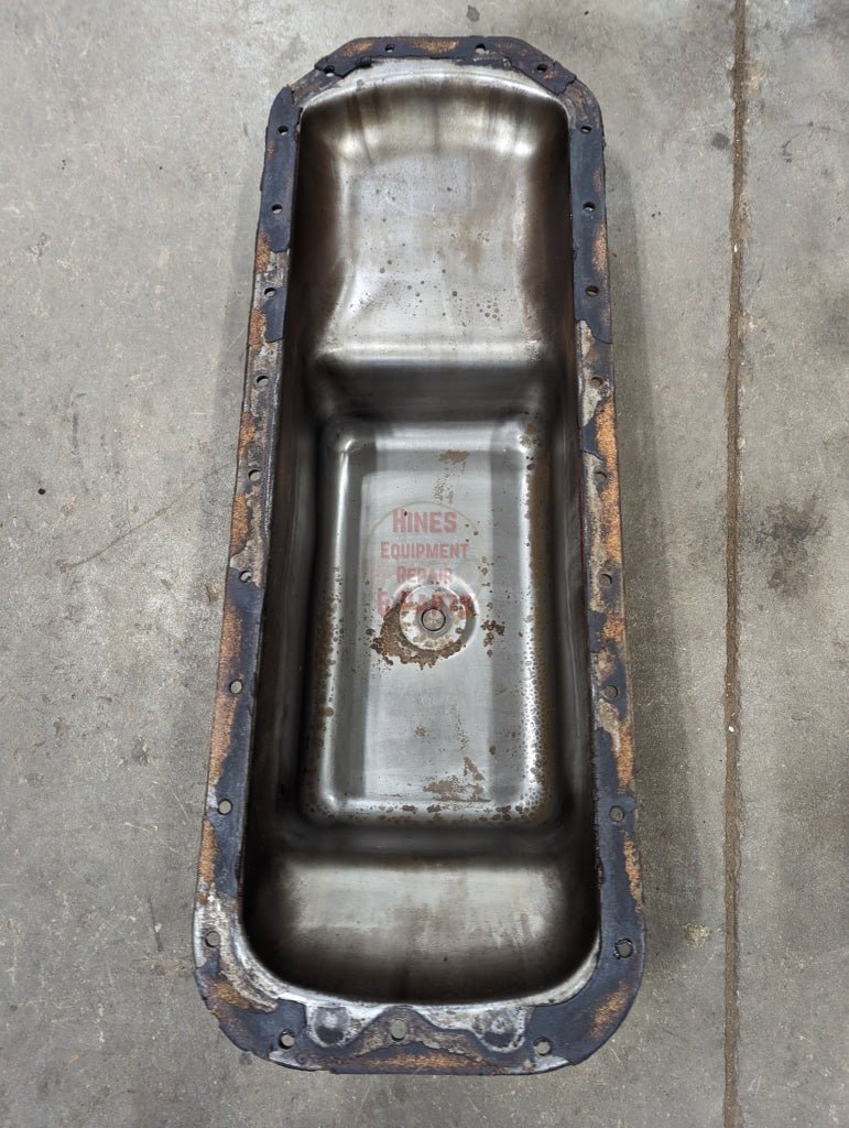 Engine Oil Pan IH International 367575R92 USED - Hines Equipment Repair & Parts