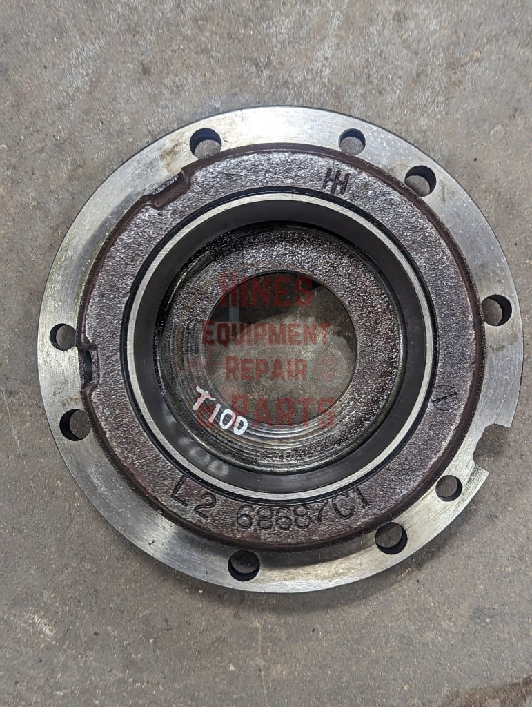 Left Differential Bearing Retainer IH International 68687C1 USED