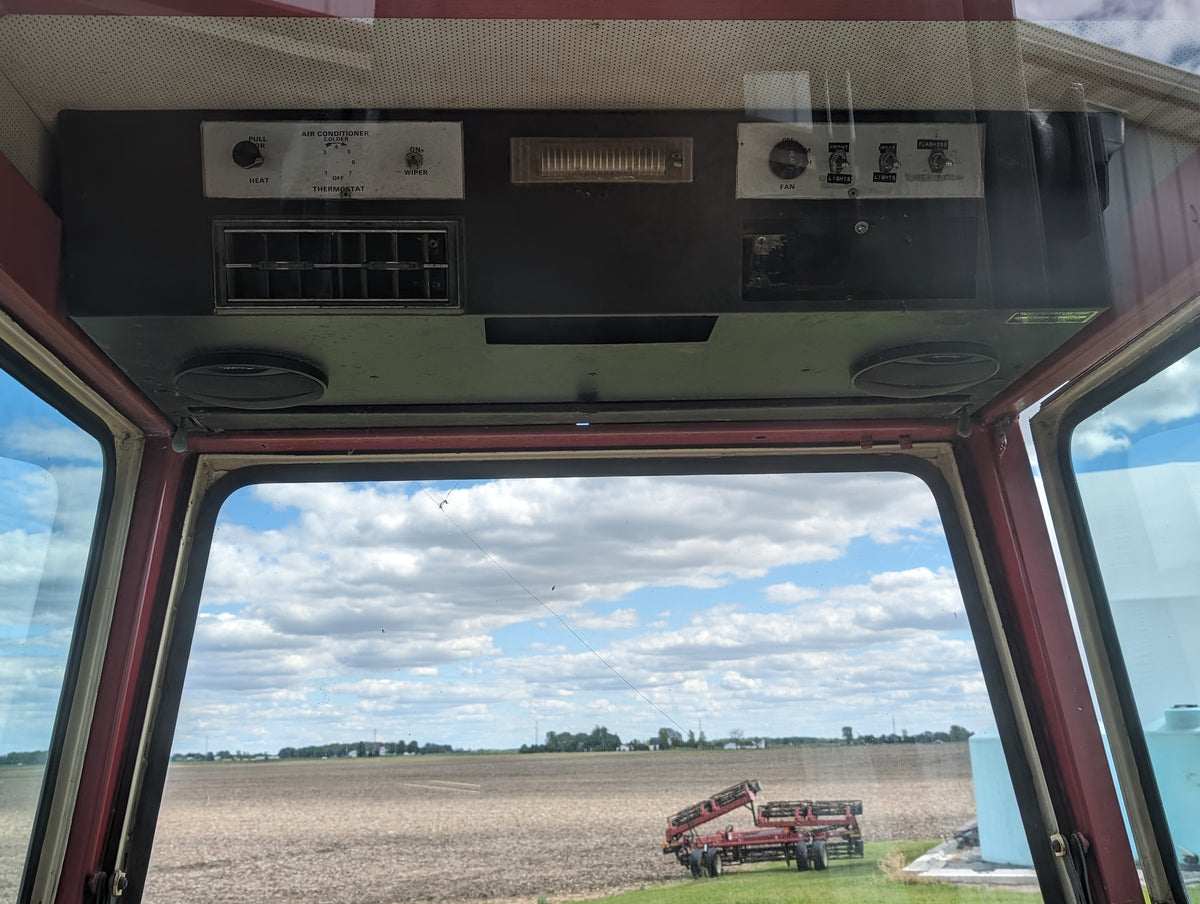 Year A Round Cab IH International USED