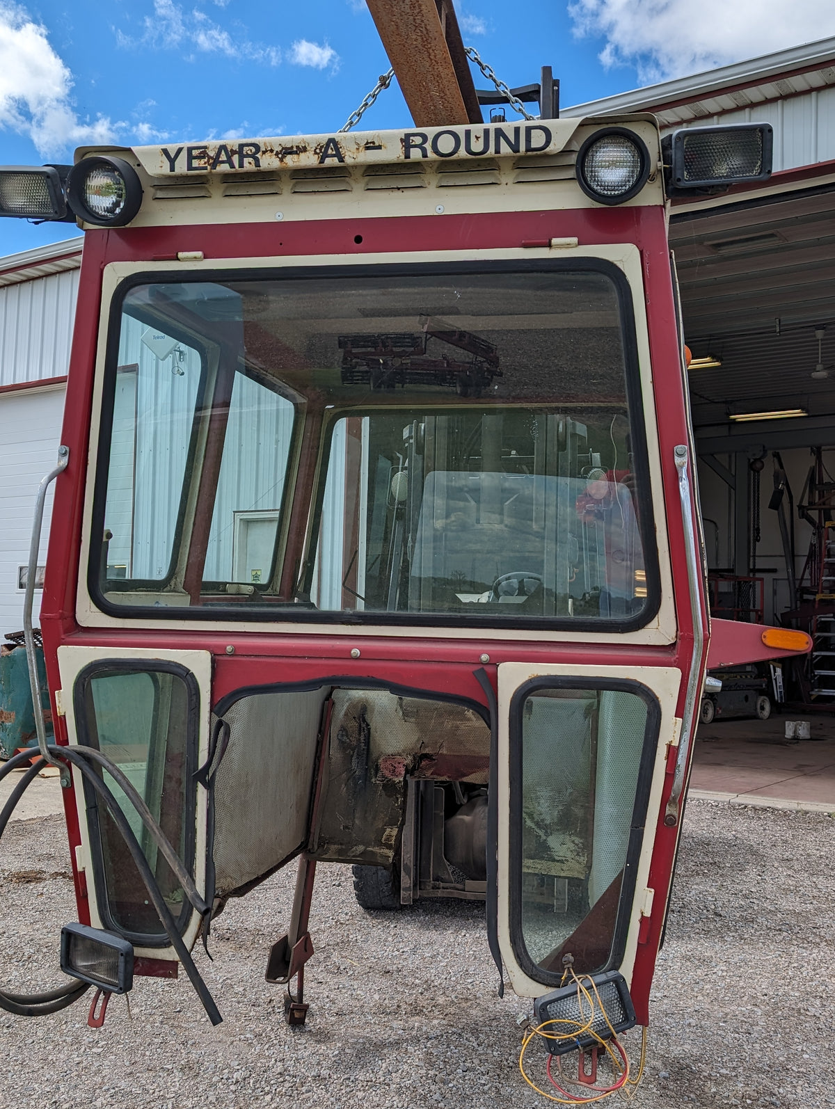 Year A Round Cab IH International USED