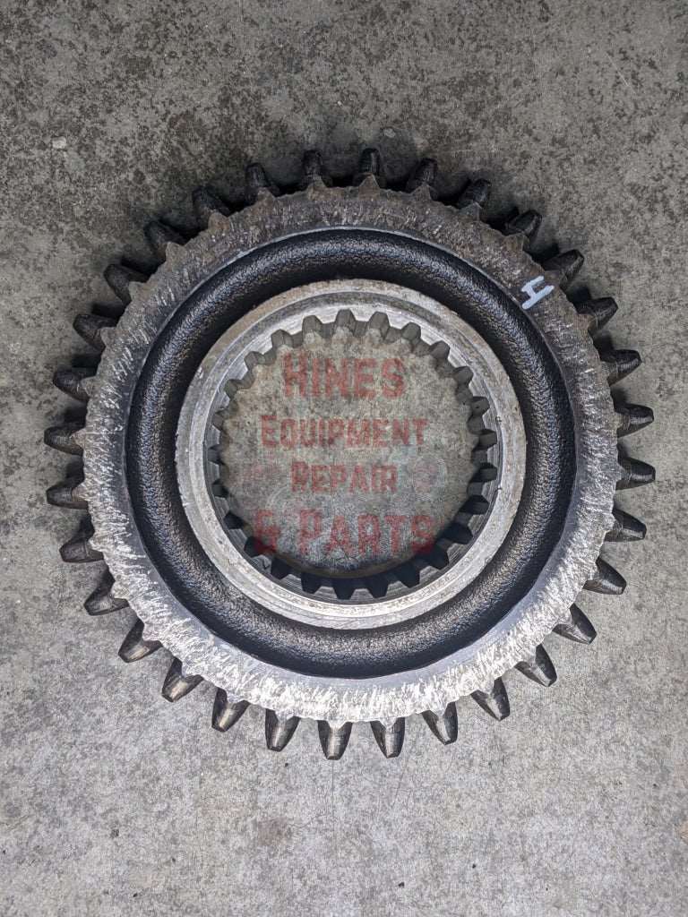 2nd Speed Drive Gear IH International 380088R1 390258R1 USED - Hines Equipment Repair &amp; Parts