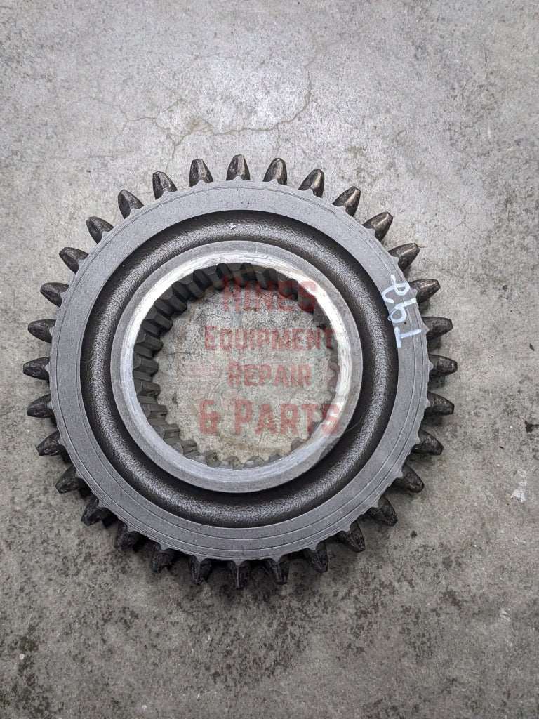 2nd Speed Drive Gear IH International 380088R1 390258R1 USED - Hines Equipment Repair &amp; Parts