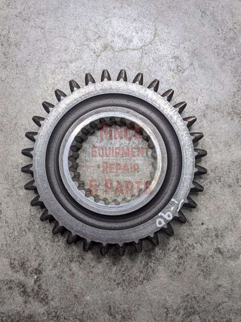 2nd Speed Drive Gear IH International 380088R1 390258R1 USED - Hines Equipment Repair &amp; Parts