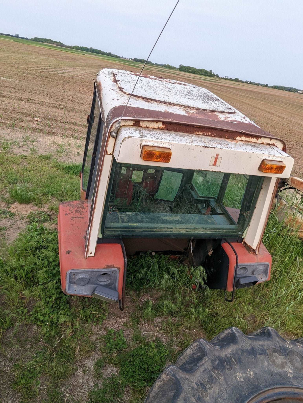 86 Series Cab IH International 1267539C91 USED - Hines Equipment Repair &amp; Parts