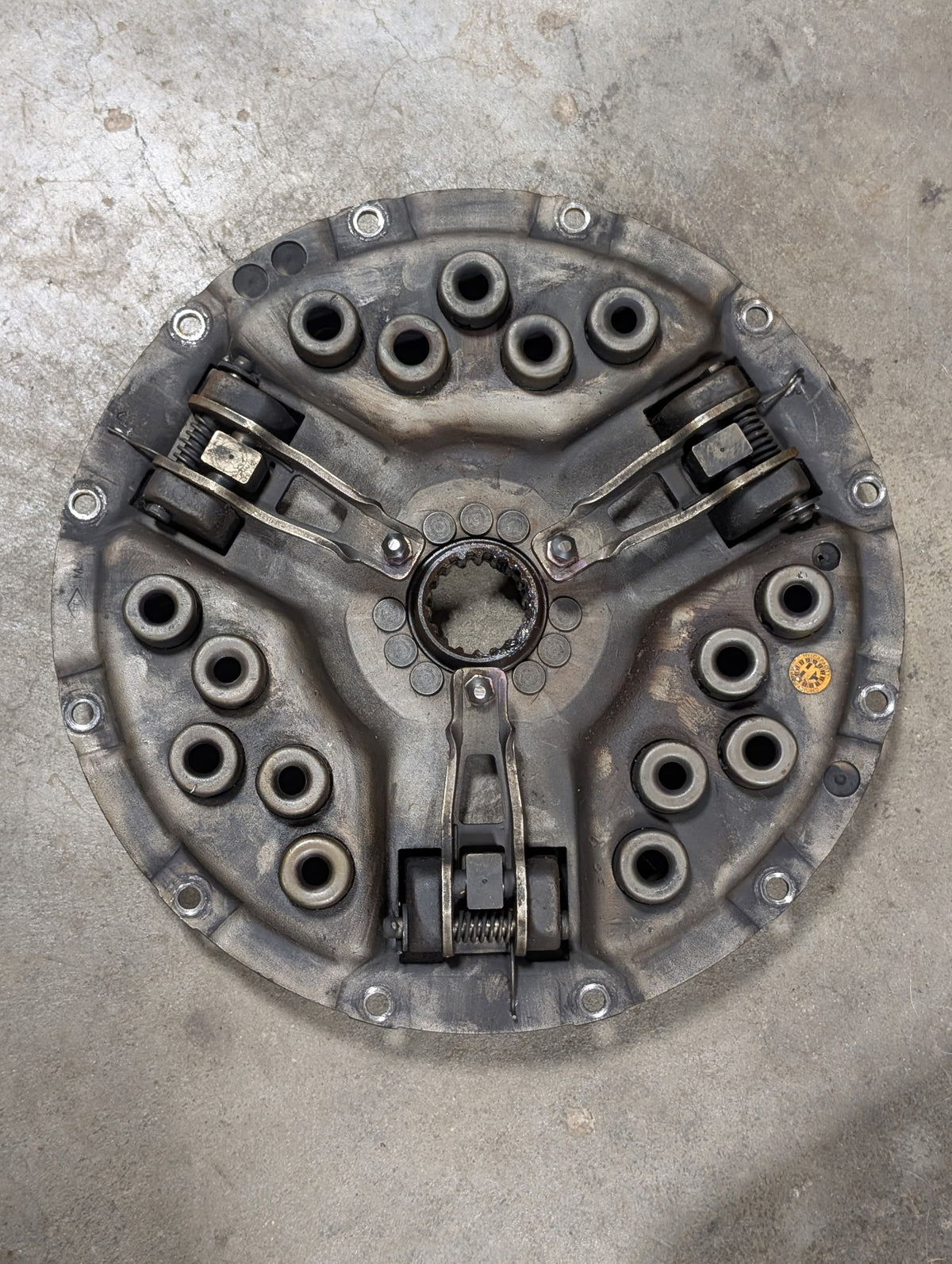 14&quot; HD Clutch IH International 67735C92 USED