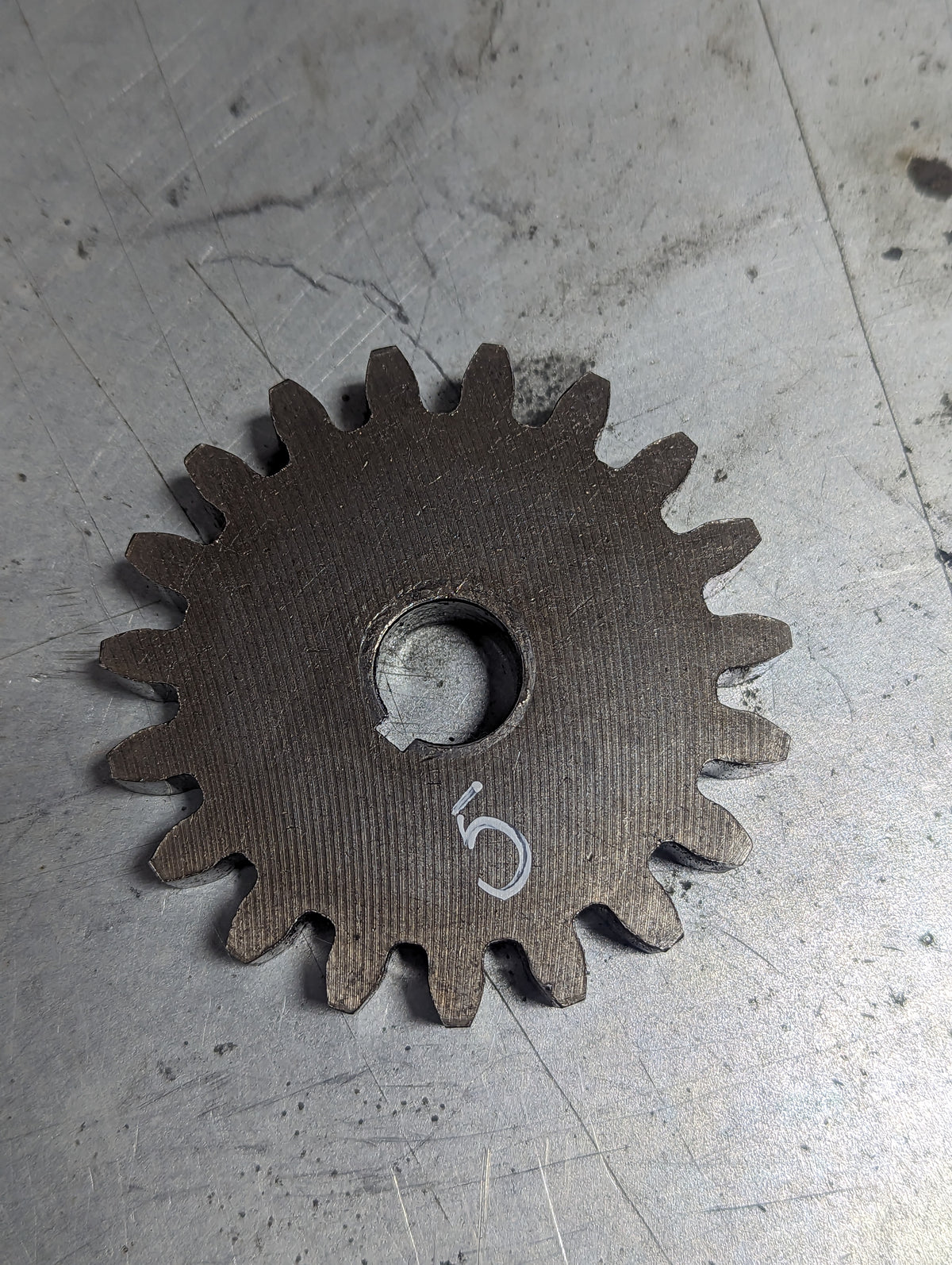 MCV Pump Drive Gear IH International 382332R1 USED