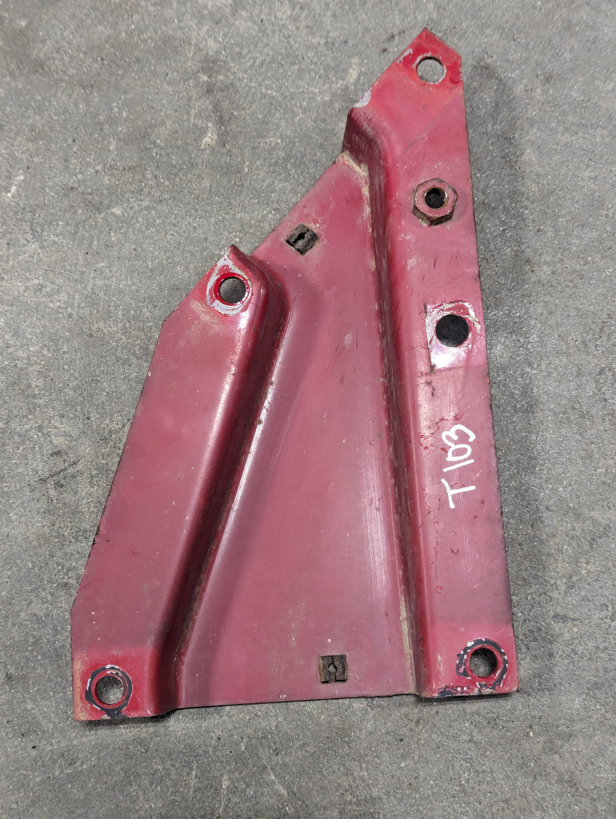 Left Instrument Panel Support IH International 104016C1 USED