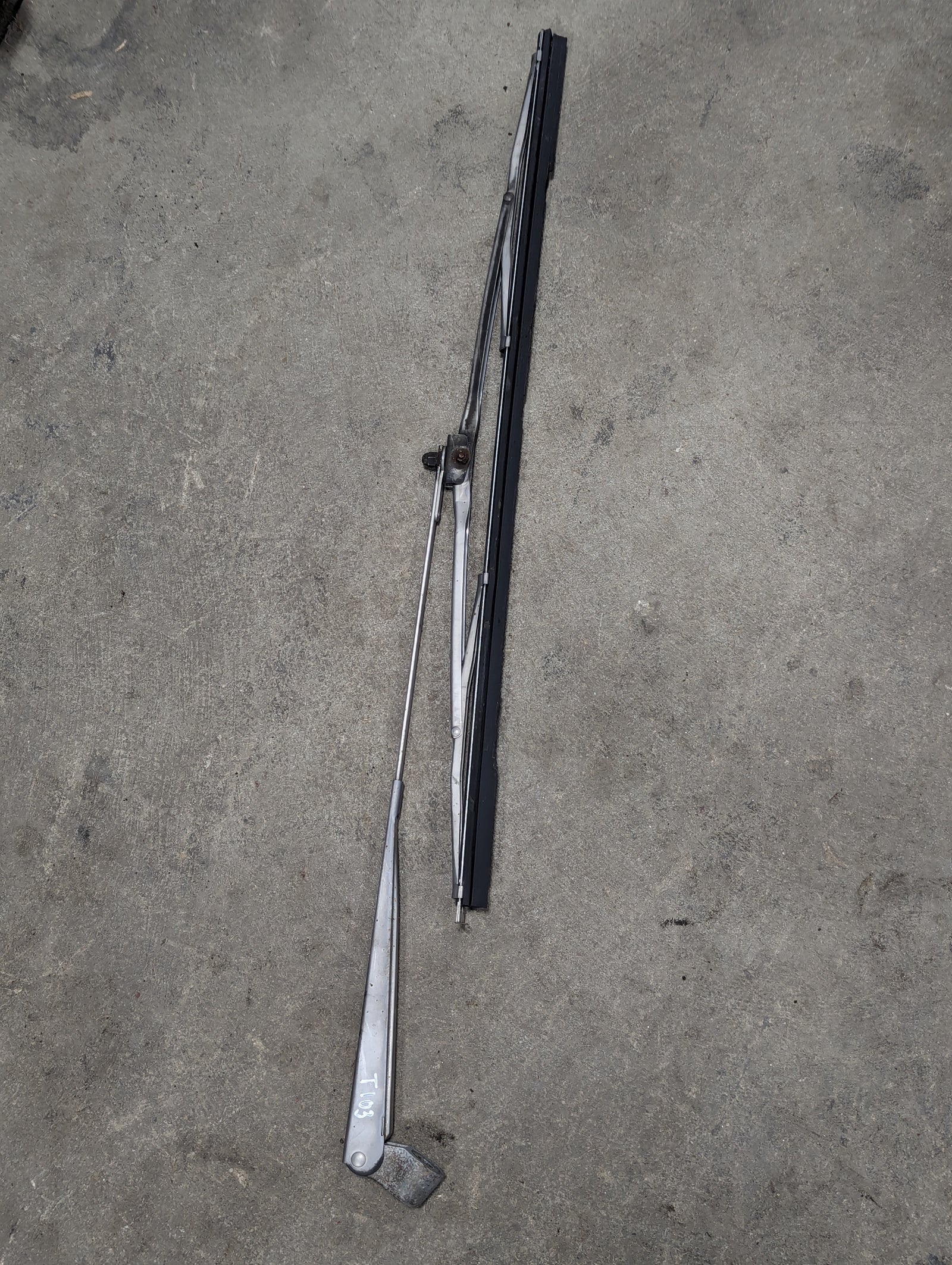 Wiper Blade Arm IH International 1255815C1 USED - Hines Equipment Repair & Parts