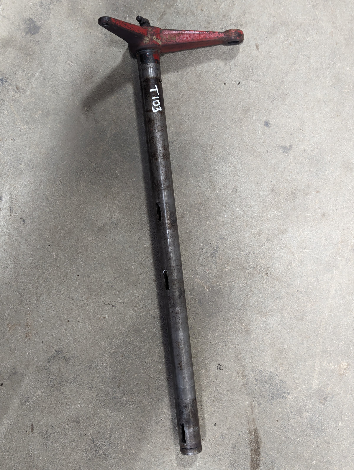 Clutch Release Shaft IH International 104037C2 USED