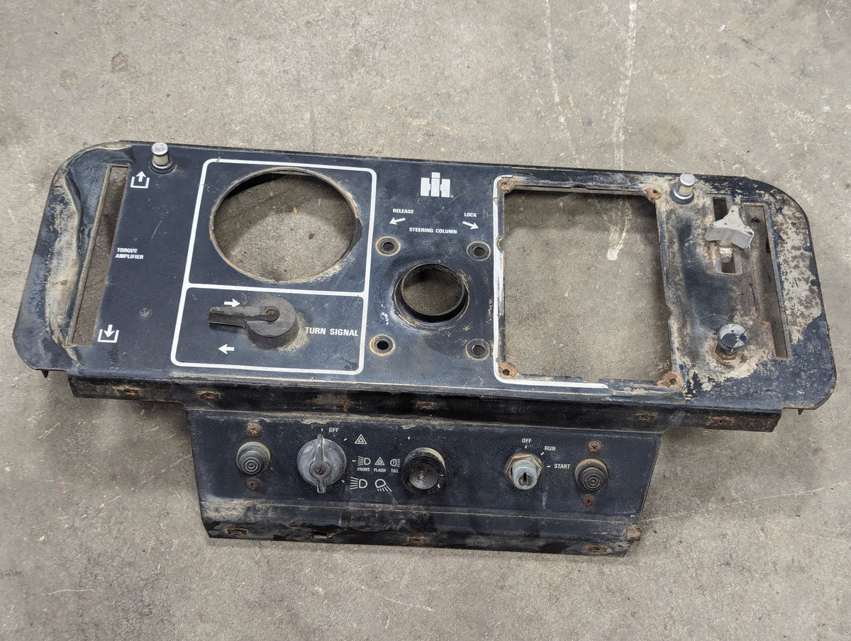 Instrument Panel IH International 121980C1 USED