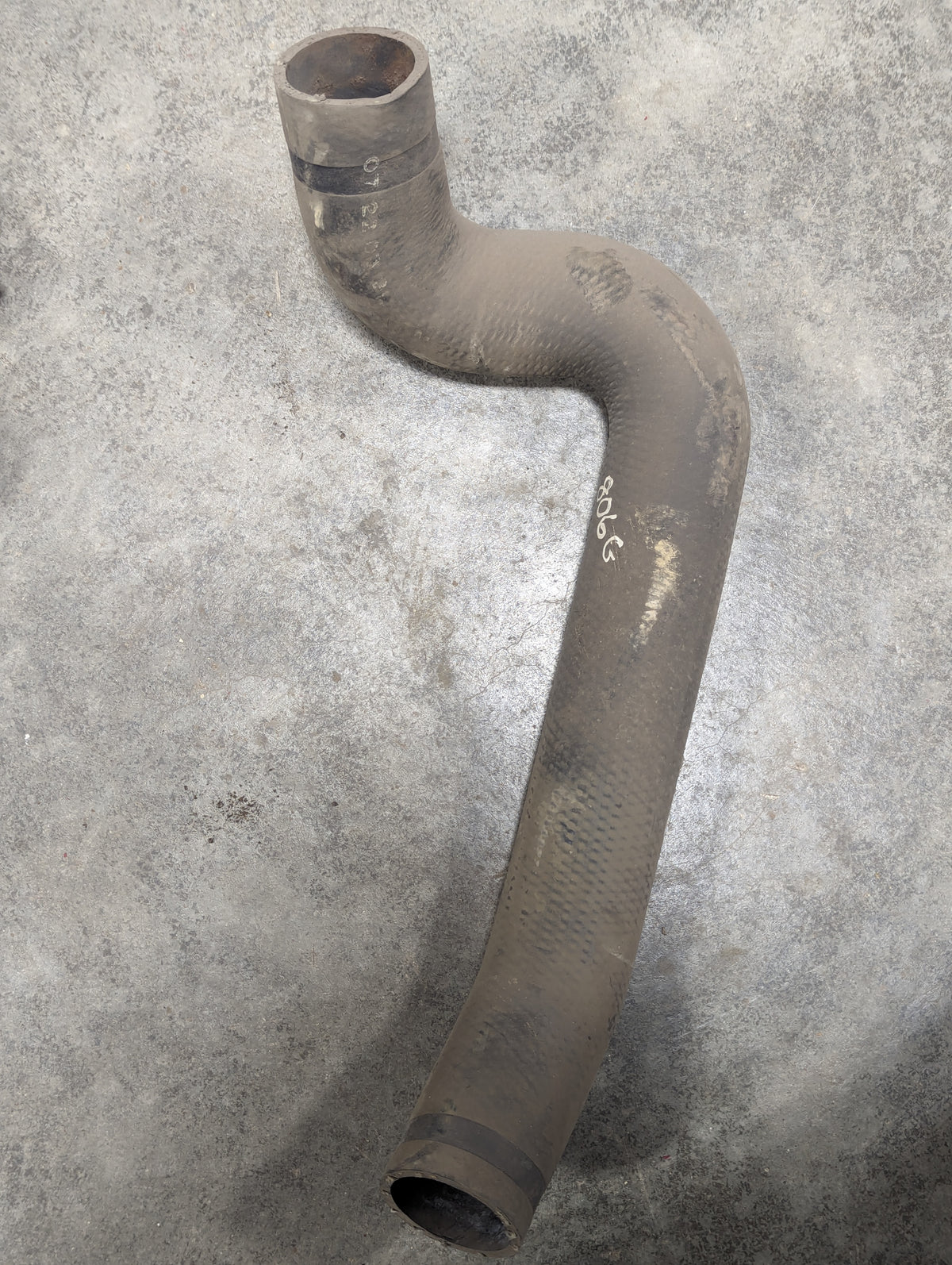 Radiator Inlet Hose IH International 380379R1 USED