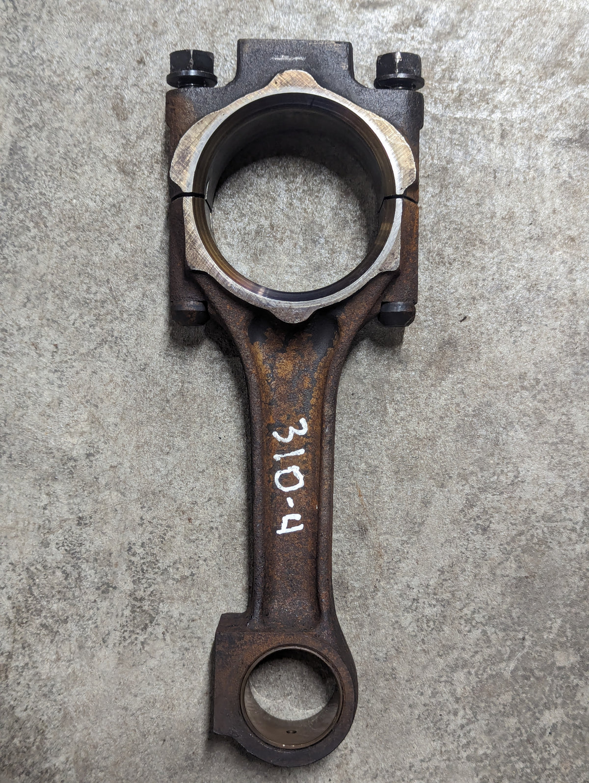 Connecting Rod IH International 3055029R24 1967029C1 USED