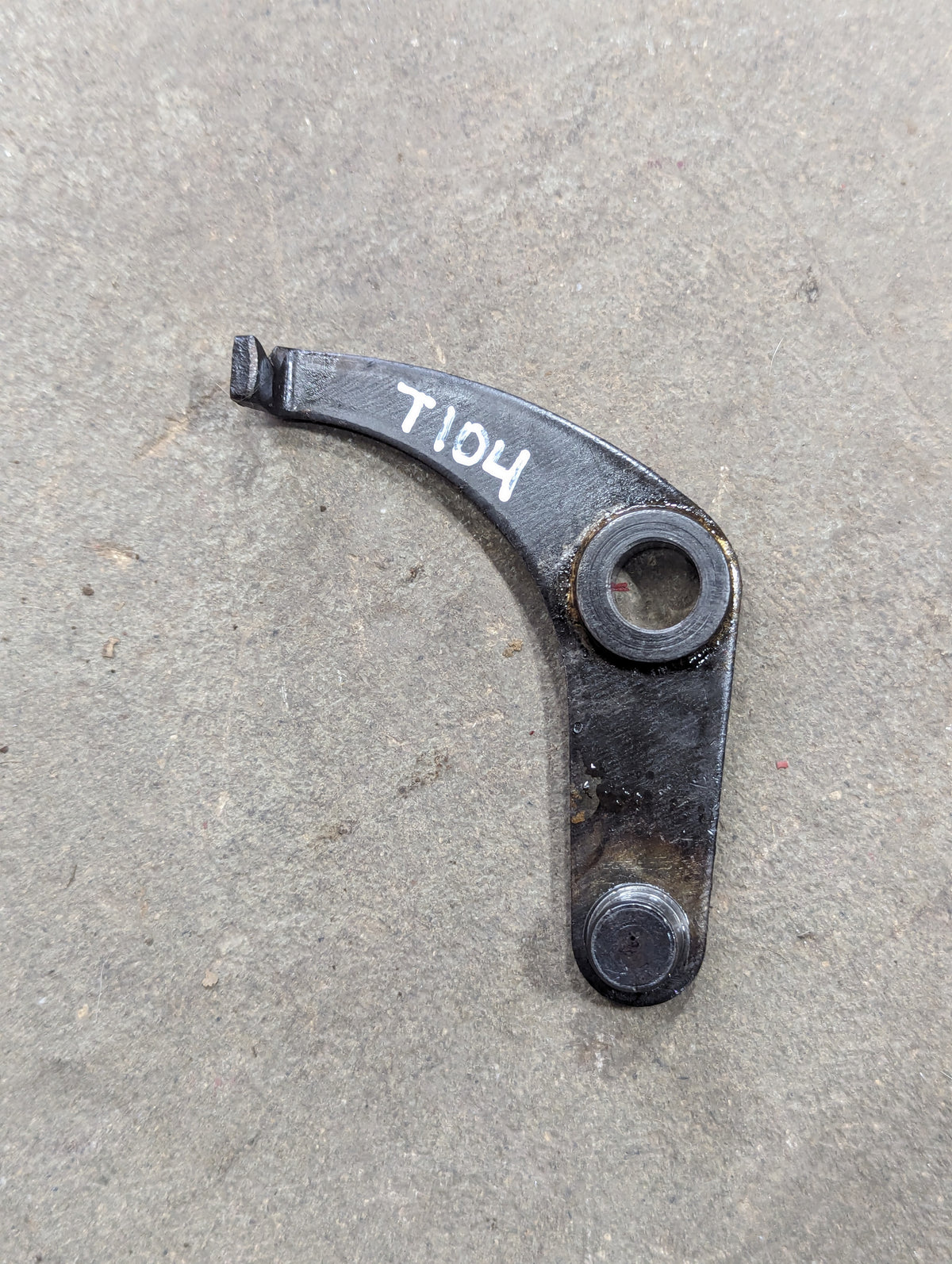 Shifter Control Arm IH International 382565R21 USED