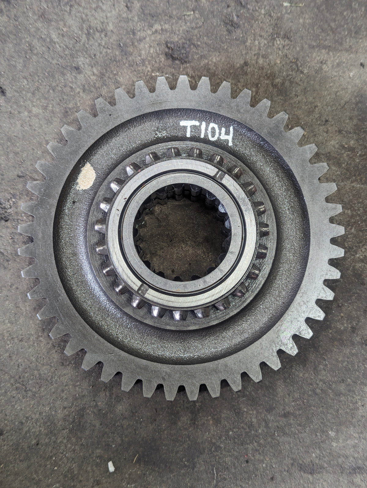 Hi-Lo Driven Gear IH International 380290R21 380290R11 USED