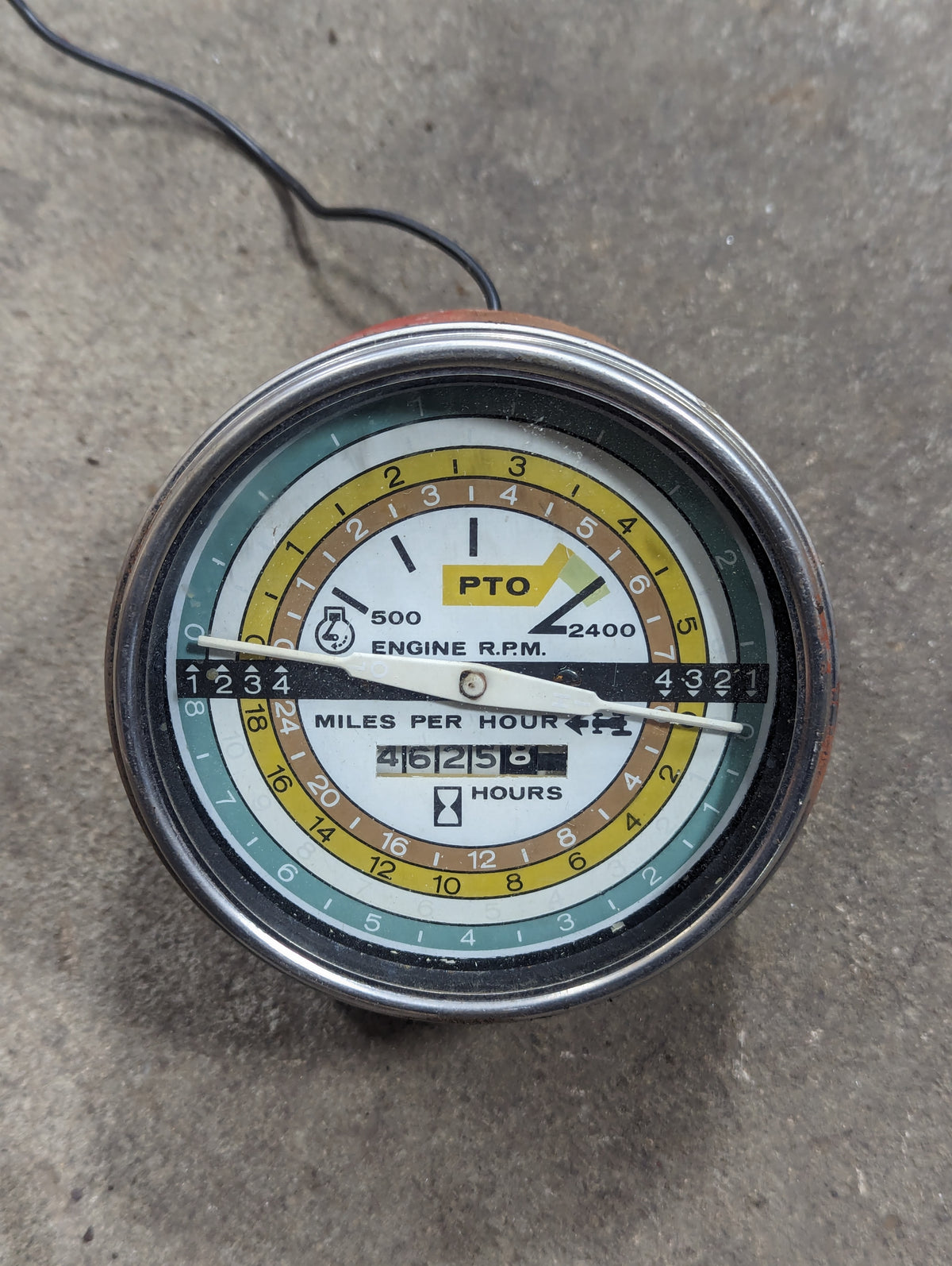 Tachometer IH International 67679C2 USED