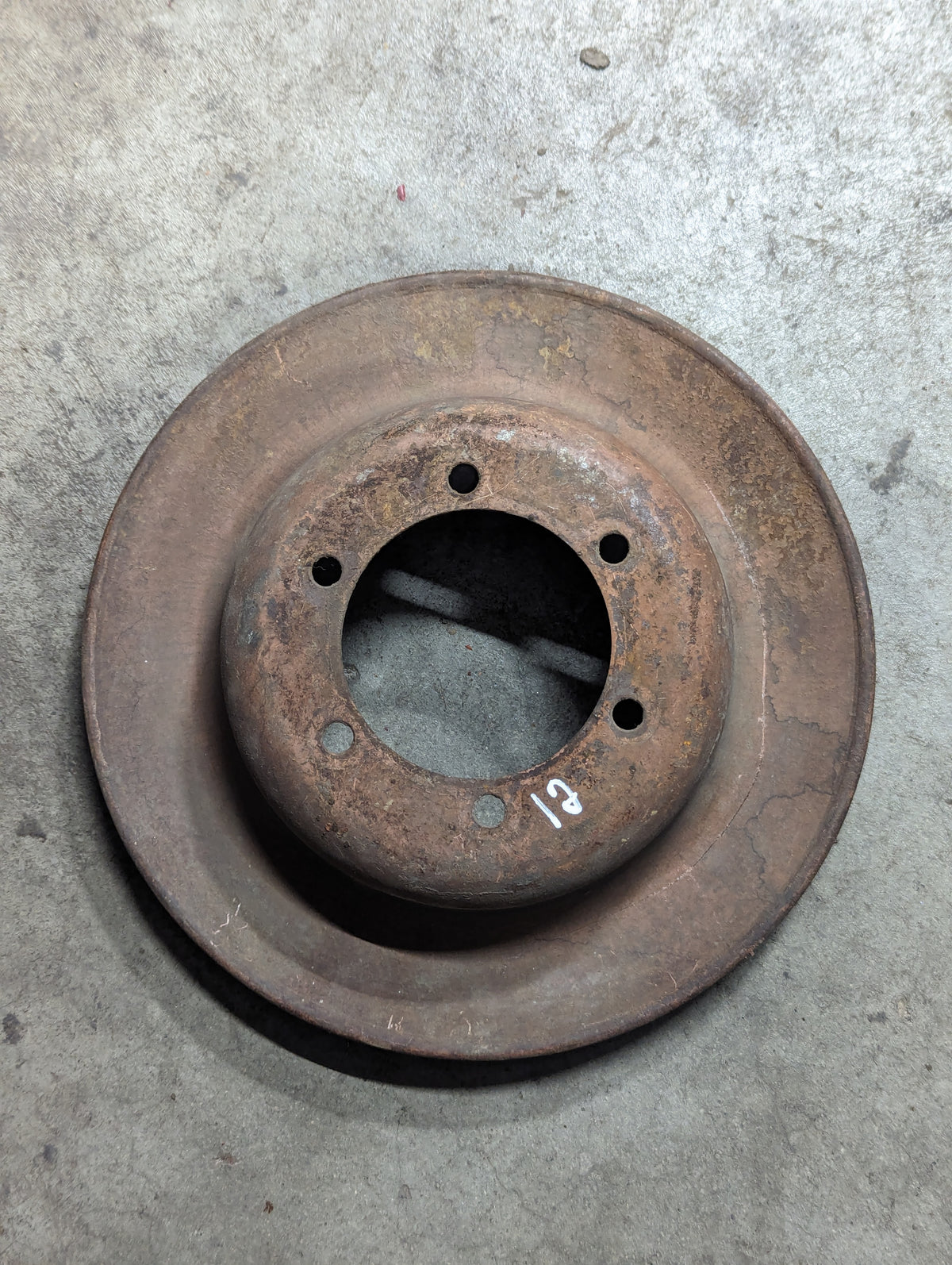 Water Pump Pulley IH International 3055178R1 USED