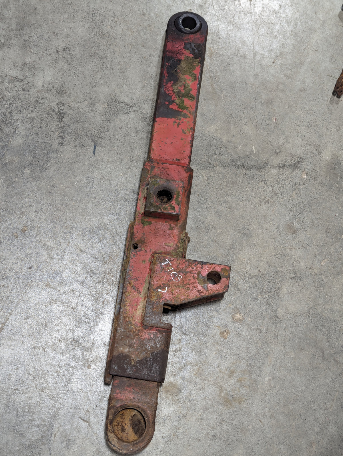 Cat 3 Left Lower Link Hitch Arm IH International 109083C91 398395R3 109060C91 109079C91USED