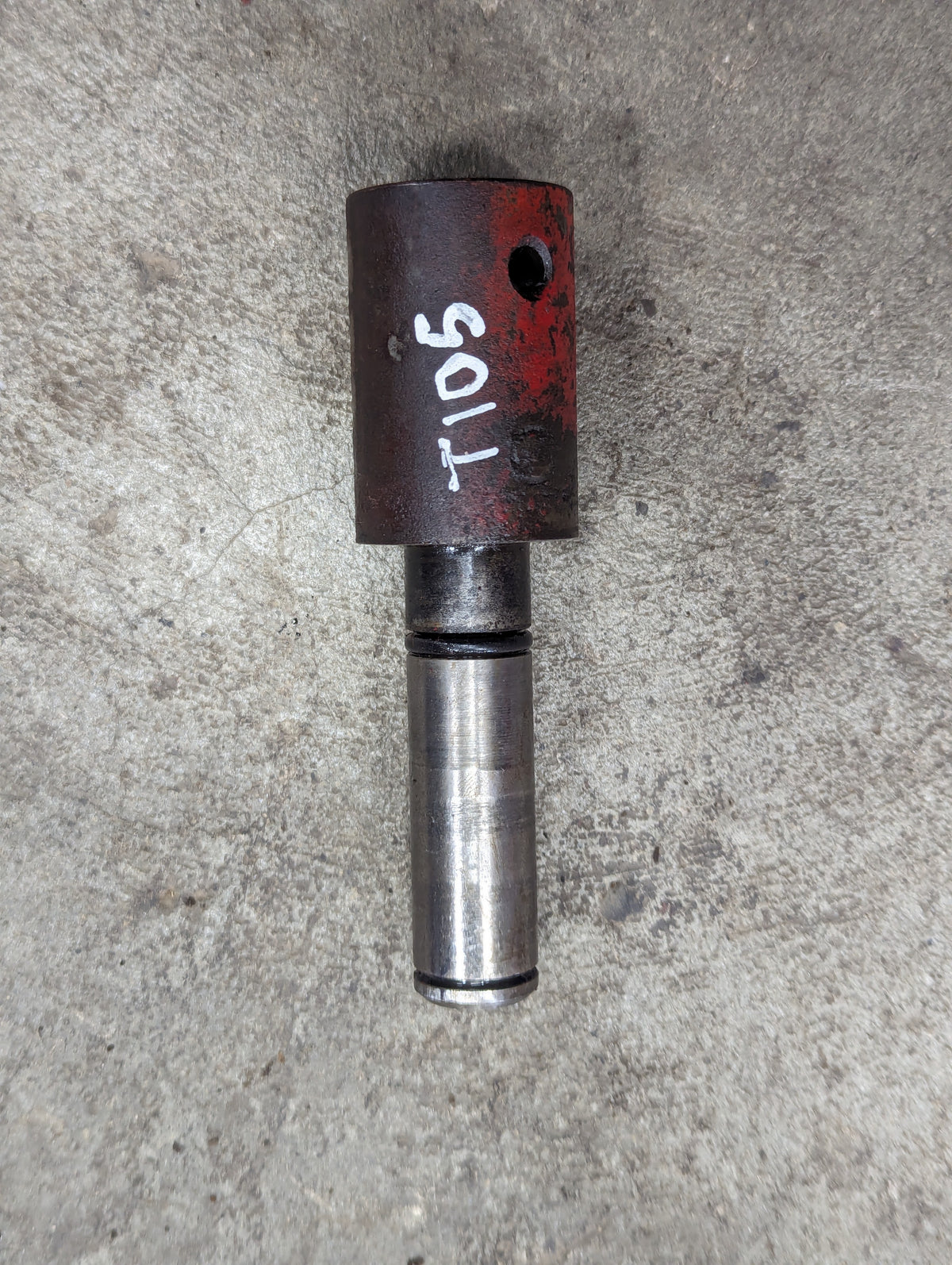 Cam Pivot Shaft IH International 380116R3 USED