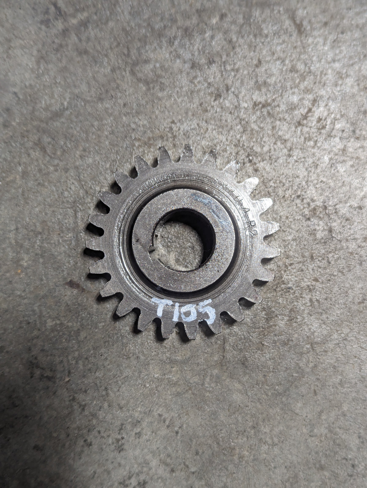 Hitch Pump Drive Gear IH International 133404C1 USED