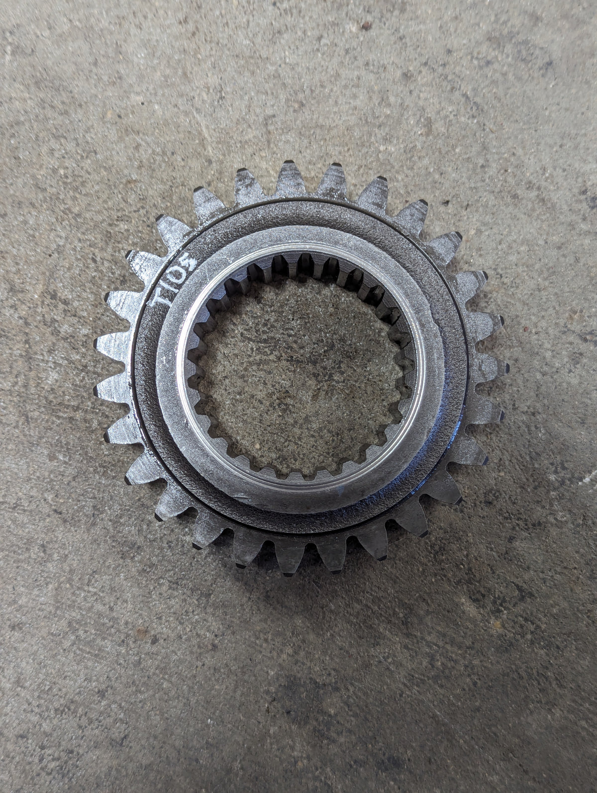 1st Speed Drive Gear IH International 406473R1 USED