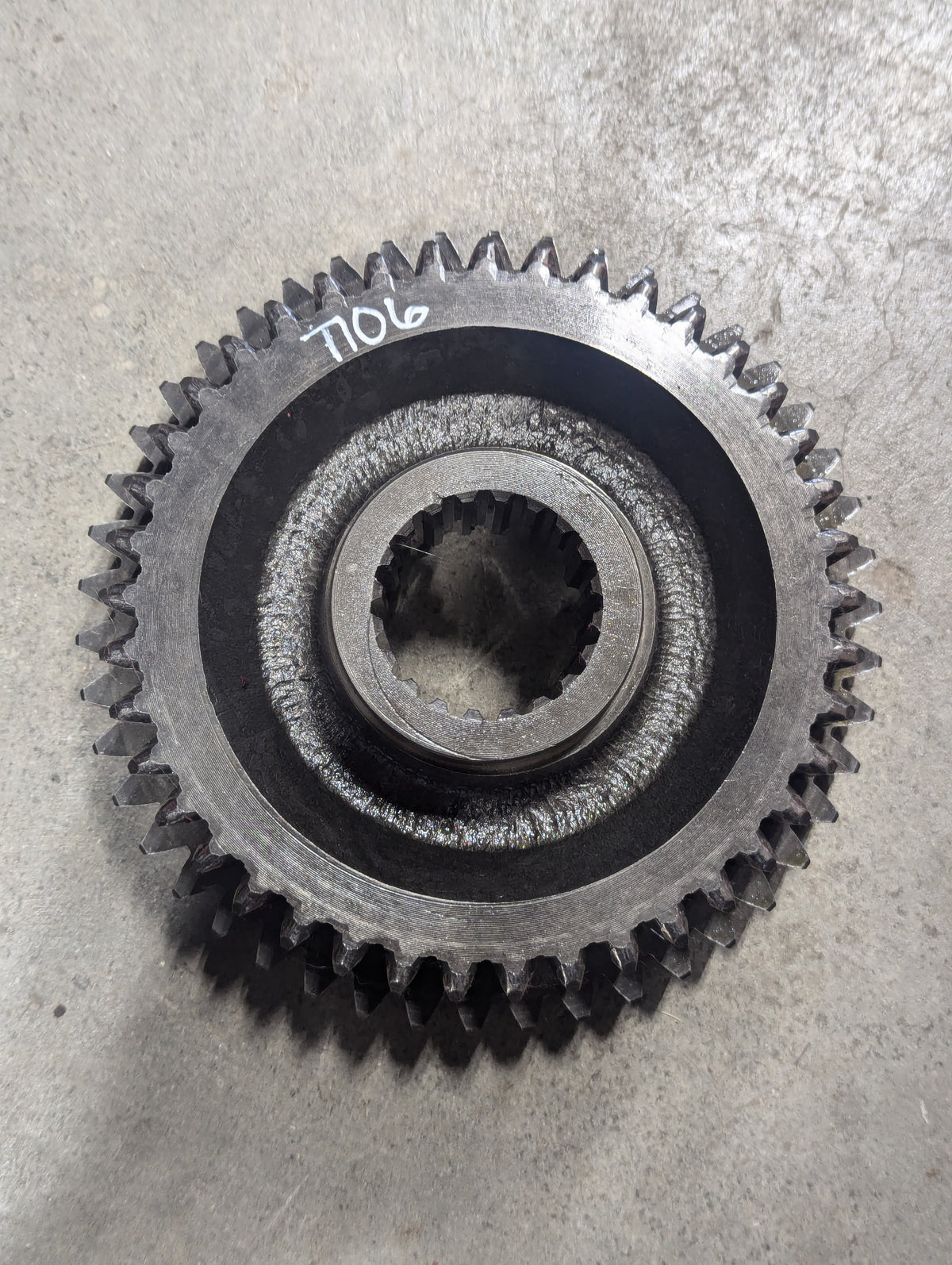 1st/2nd Slider Gear IH International 528674R1 USED