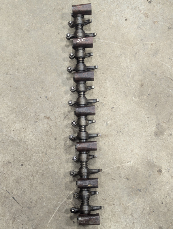 Rocker Arm Assembly 3132293R92 USED | Fits IH D-310 D-358 686 826 ...