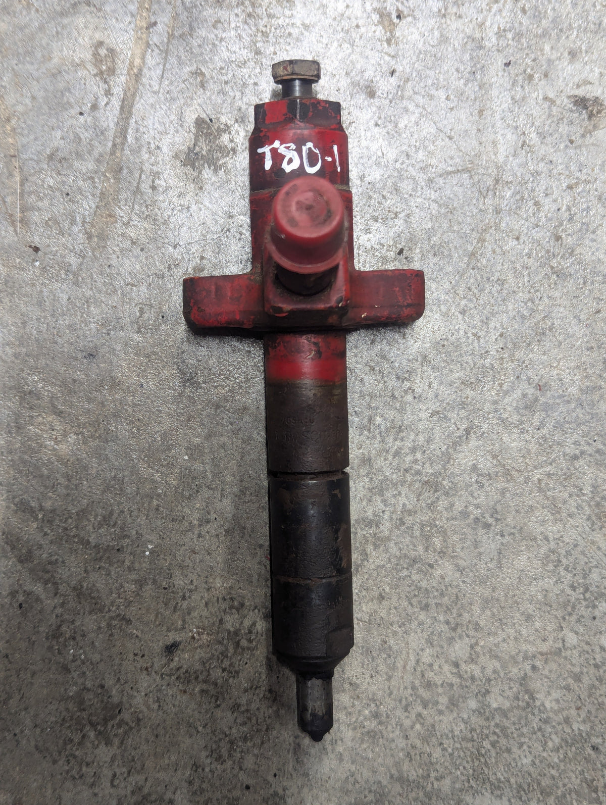 Fuel Injector IH International 3055298R92 USED