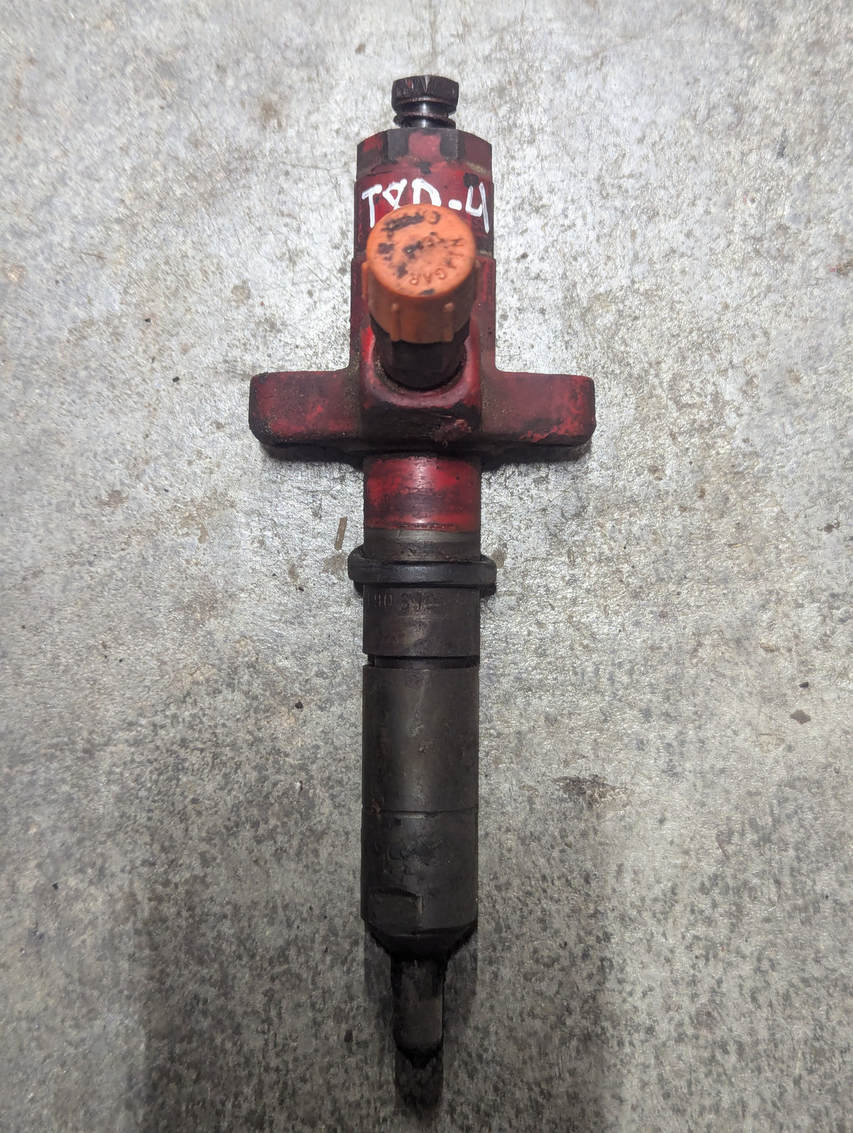 Fuel Injector IH International 3055298R92 USED