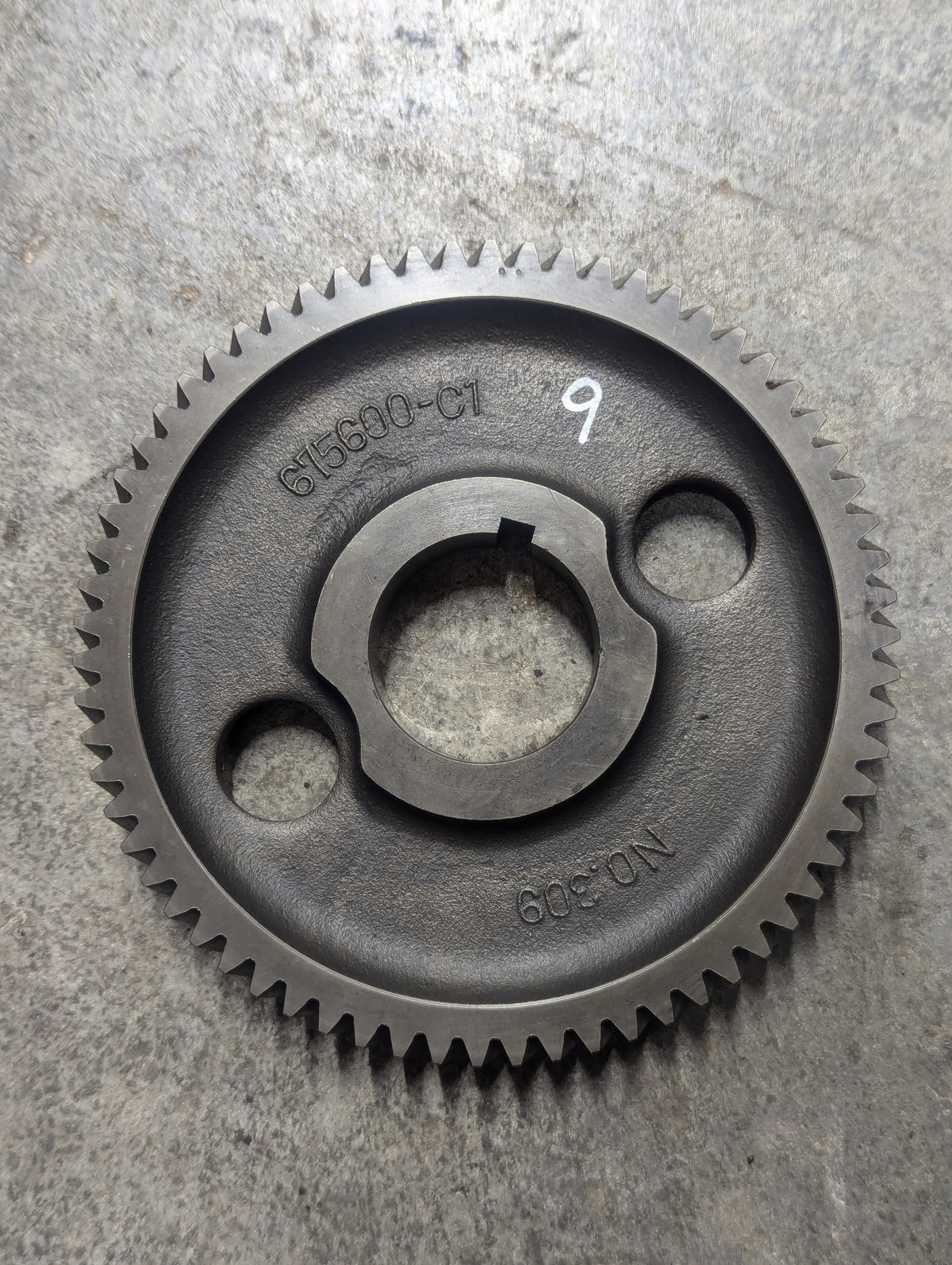 Camshaft Gear IH International 675600C1 USED