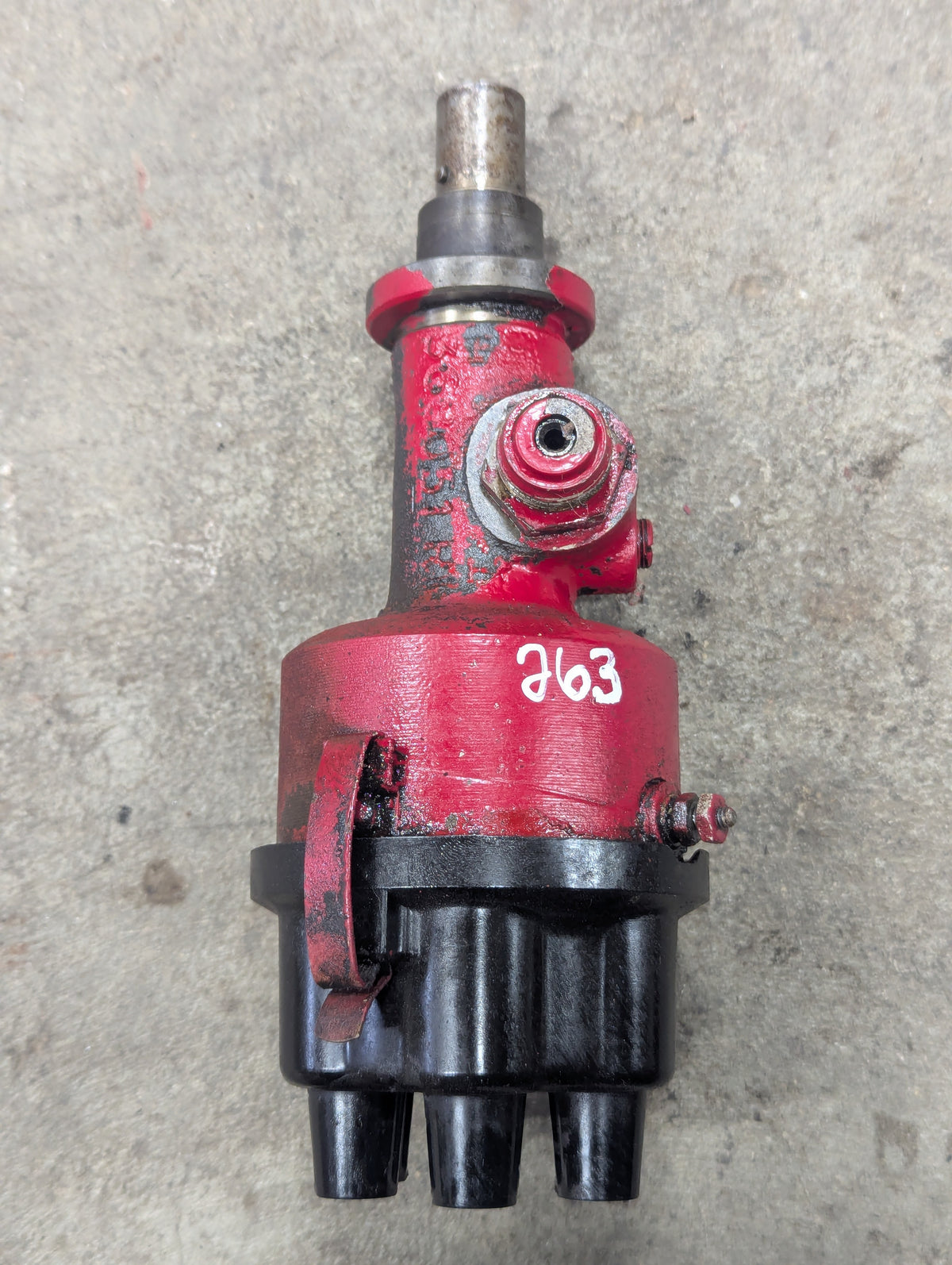 6 Cylinder Distributor IH International 368051R1 USED