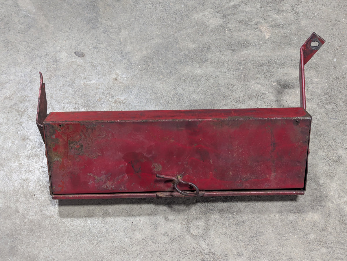 Tool Box IH International 383115R91 USED