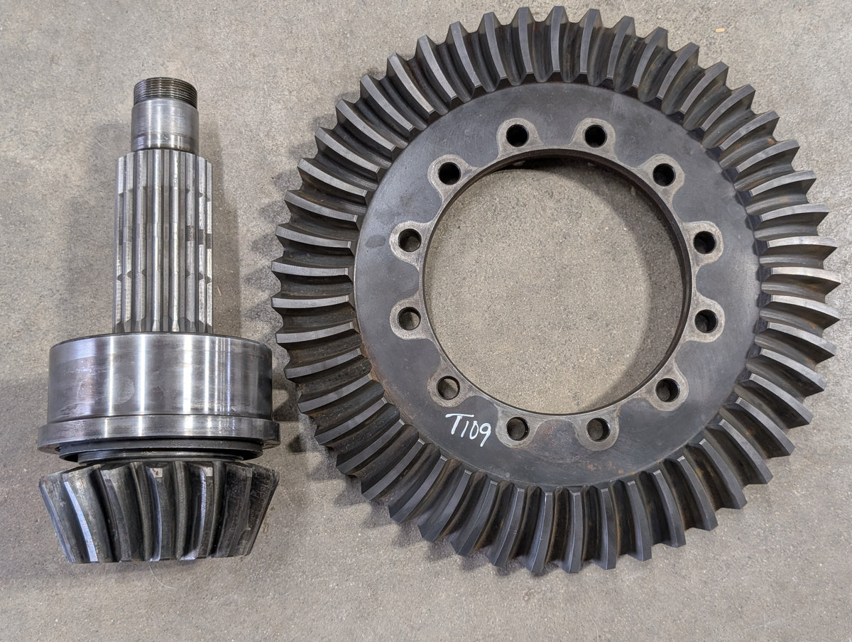 Ring &amp; Pinion IH International  67763C91 USED