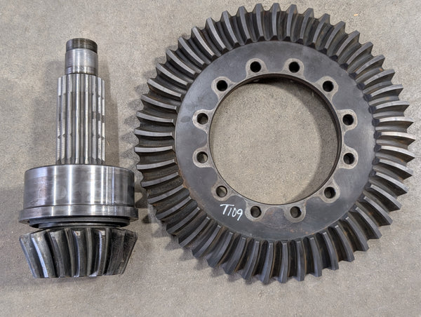 Ring & Pinion IH International 67763C91 USED - Hines Red Tractor Parts