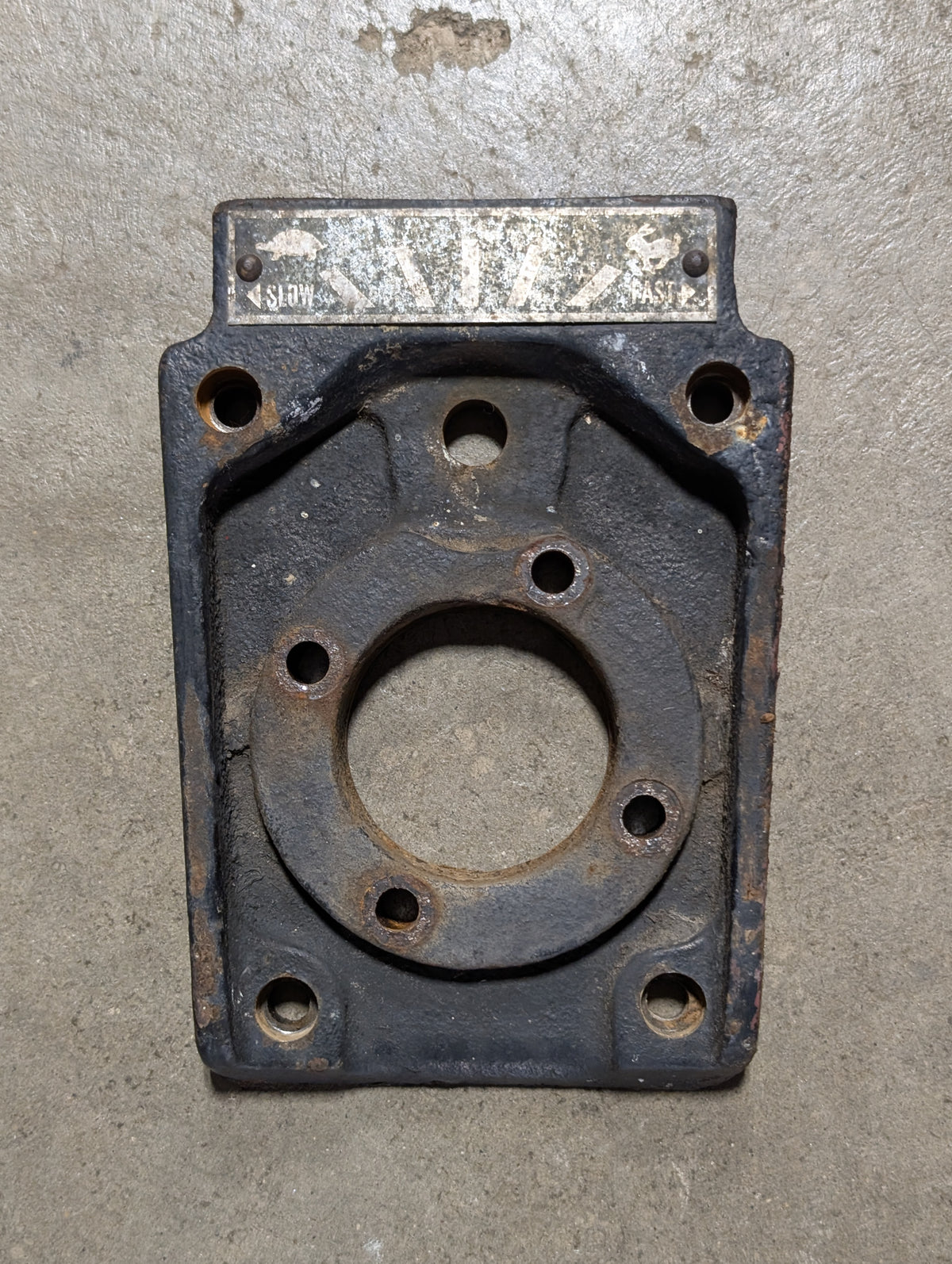 Steering Gear Selector Support Cover IH International 531511R2 USED