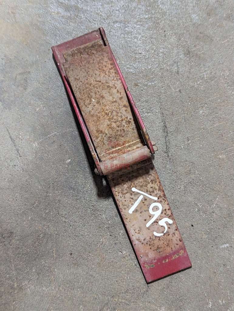 Air Filter Fastener Ih International 401266R1 Used T95 Power