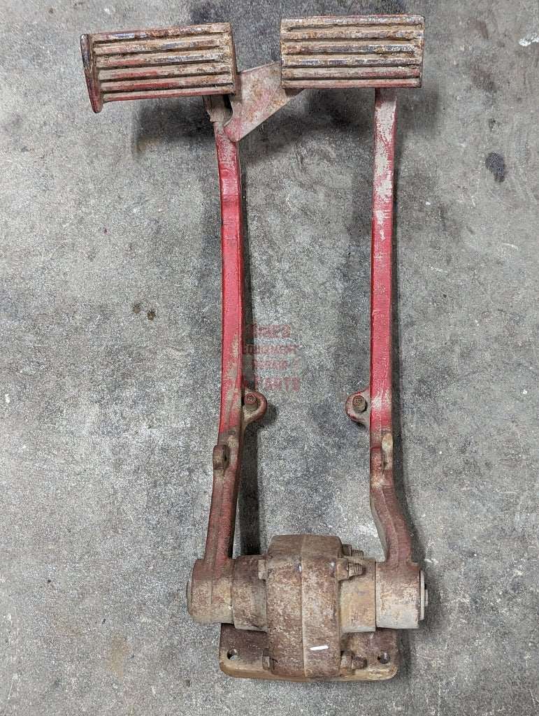 Brake Pedal Assembly Ih International 103953C1 103955C1 Used Brakes