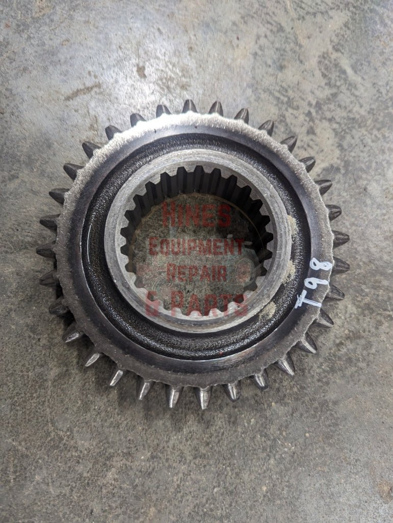 2nd Speed Drive Gear IH International 380088R1 390258R1 USED - Hines Equipment Repair &amp; Parts