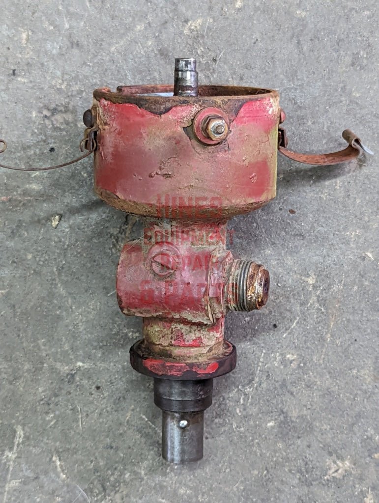 6 Cylinder Distributor IH International 368051R1 USED - Hines Equipment Repair &amp; Parts