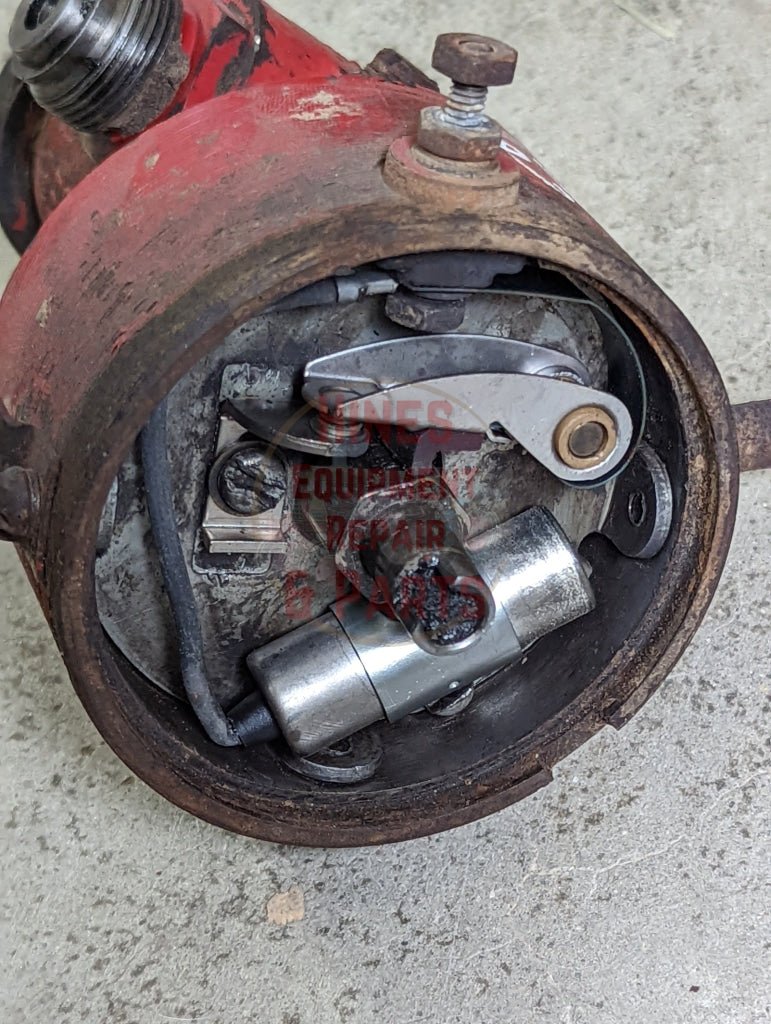 6 Cylinder Distributor IH International 368051R1 USED - Hines Equipment Repair &amp; Parts