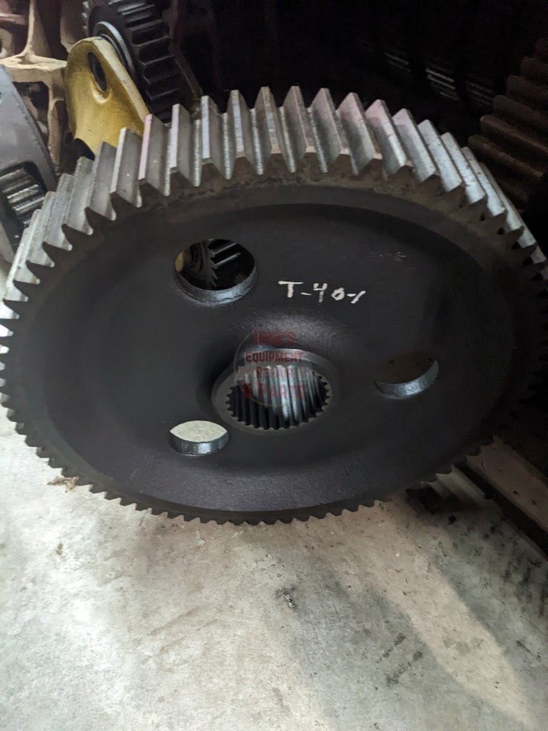 Bull Gear Ih International 391691R1 Used T40-1 Drive Train