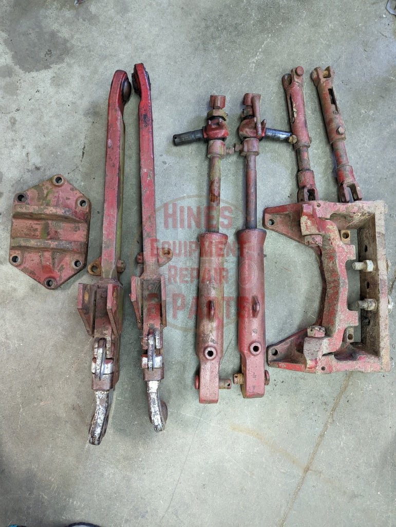Category 2 Hitch Assembly IH International 539749R91 406243R2 398250R92 398249R92 396752R1 USED - Hines Equipment Repair & Parts