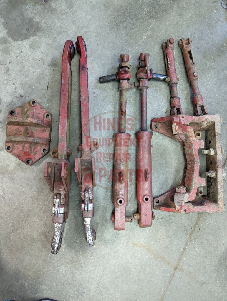 Category 2 Hitch Assembly IH International 539749R91 406243R2 398250R92 398249R92 396752R1 USED - Hines Equipment Repair &amp; Parts