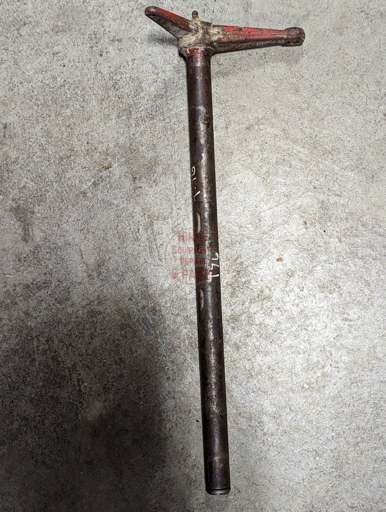 Clutch Release Shaft Ih International 104037C2 Used 3 Controls