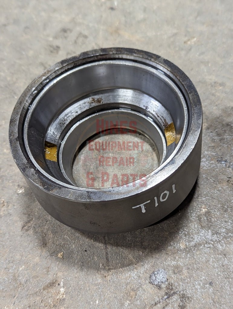 Countershaft Bearing Cage Rear IH International 67768C1 USED - Hines Equipment Repair & Parts
