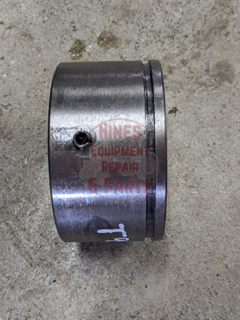 Countershaft Rear Bearing Cage IH International 380274R11 USED - Hines Equipment Repair & Parts