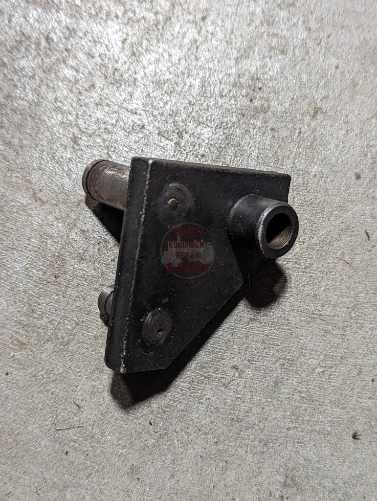 Draft Control Eccentric Lever IH International 382828R91 USED - Hines Equipment Repair &amp; Parts