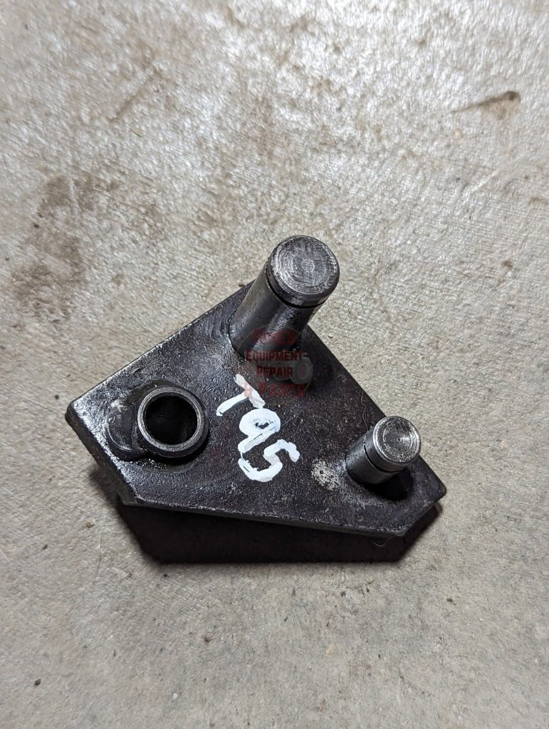 Draft Control Eccentric Lever IH International 382828R91 USED - Hines Equipment Repair &amp; Parts