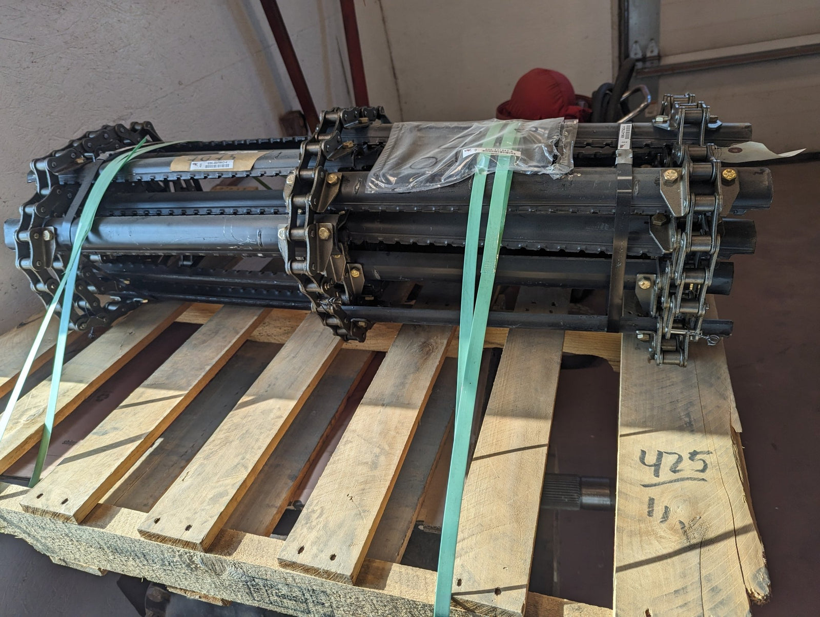 Feeder Chain Case IH 84207192 NEW - Hines Equipment Repair & Parts